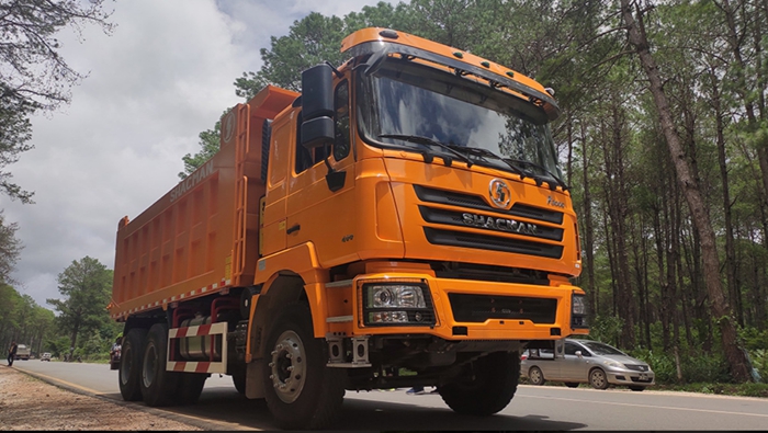 SHACMAN F3000 DUMP TRUCK